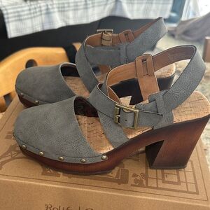 Gray Leather Women's Platform Sandals